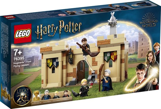 LEGO Harry Potter Zweinstein: Eerste Vliegles – 76395
